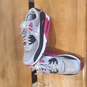 Nike Shoes Nike Air Max Essential Gray Size 95 Aj 285020